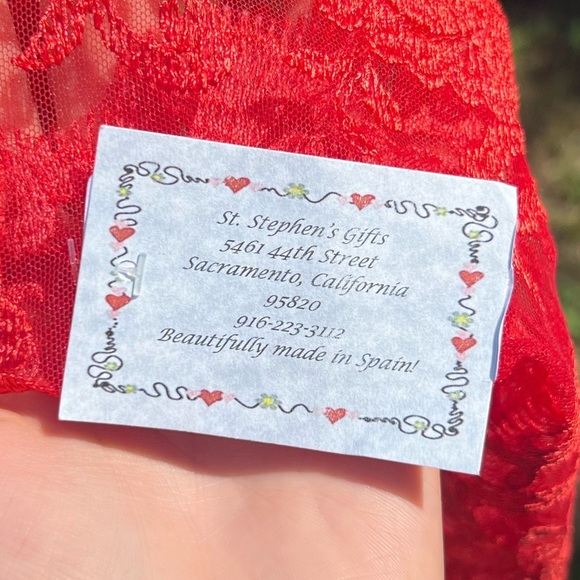 Triangle Spanish Chapel Veil in Cherry Red St. Stephen’s Gifts - Picture 3 of 4